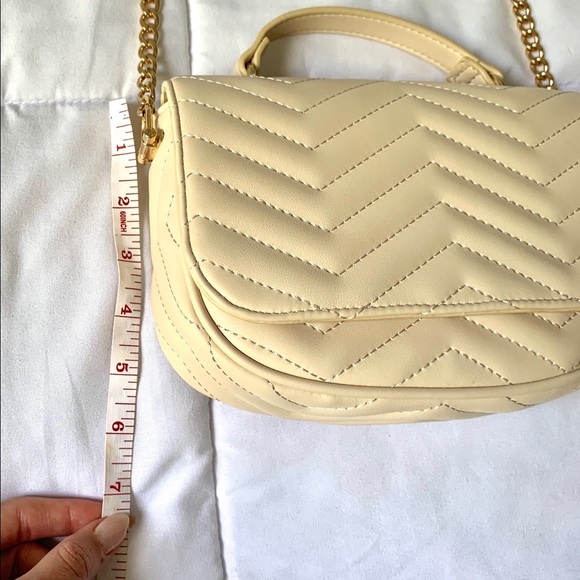 Forever 21 Crossbody - Picture 5 of 9